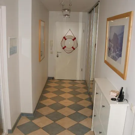 Seaside Apartment *